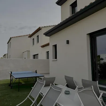 Elma - Pool & Petanque * Uzes